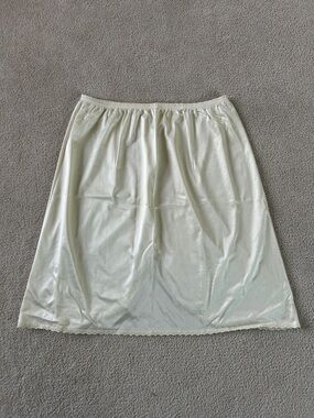 Vanity Fair Ivory Half Slip with Lace Trim